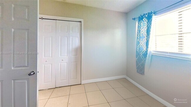 Photo - 2411 SW 5th Pl