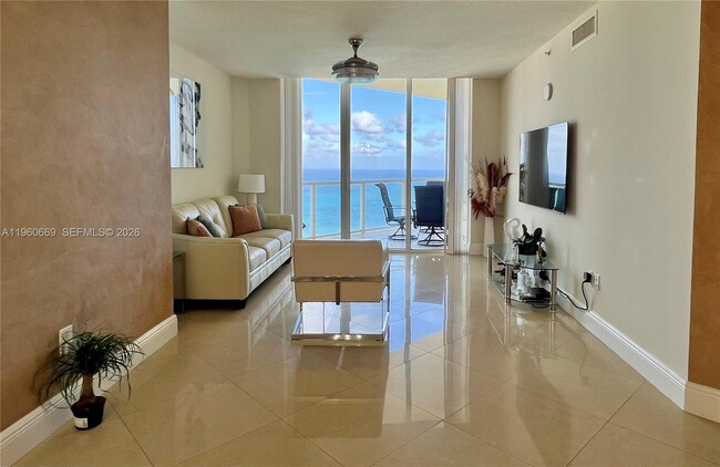 Photo - 16699 Collins Ave Unidad 4204