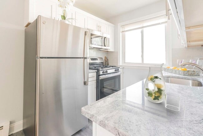 Photo - Bellmore Manor Gardens