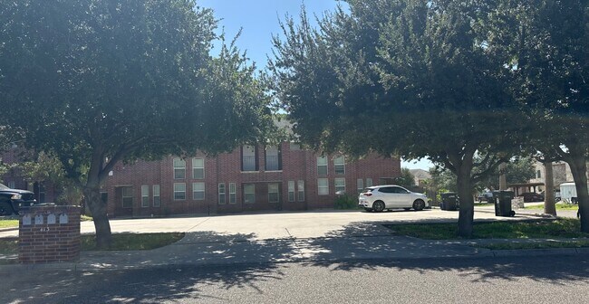 Photo - 413 S 49th St