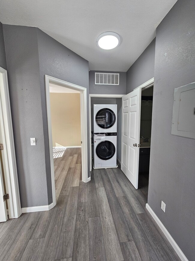 Photo - 2428 W 82nd Pl Unit 2D