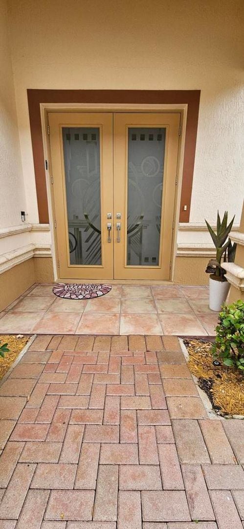 Photo - 16117 Emerald Estates Dr
