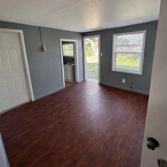 Photo - ZERO APPLICATION FEE!!! Cozy 3-Bedroom Retreat Just Minutes from Downtown St. Pete