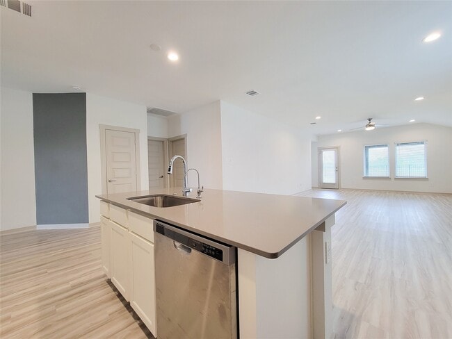 Photo - 7015 Halifax Harvest Ln