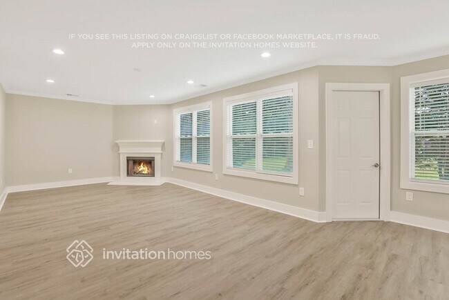 Photo - 2449 Raven Cir