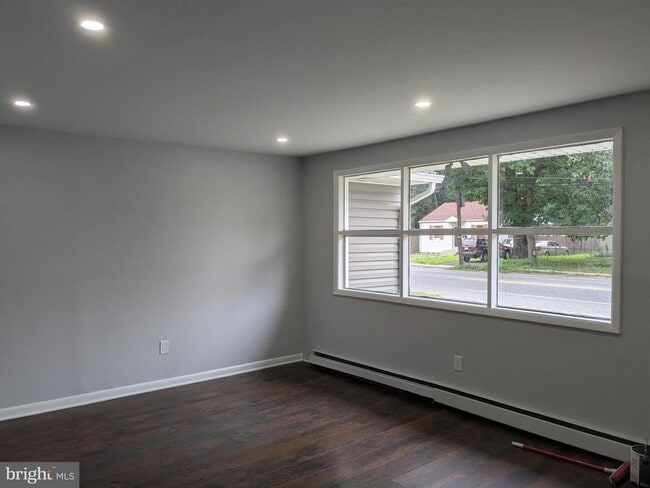 Building Photo - 100 Blackwood-Clementon Rd Rental