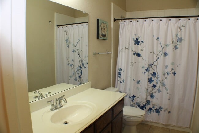 Photo - 1614 Westfield way