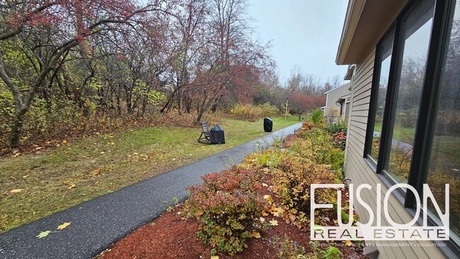 Photo - Bright, Spacious End-Unit Townhome in Premier South Burlington Neighborhood AVAILABLE NOW!