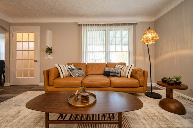 Photo - 3722 Bainbridge Rd