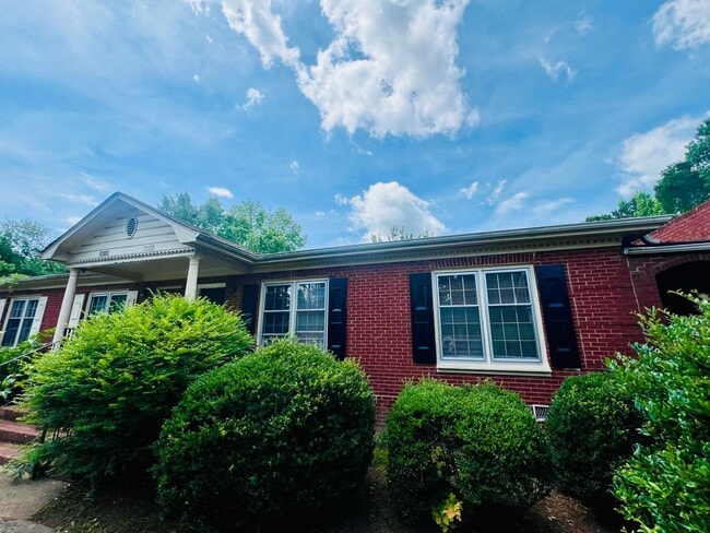 Photo - 3821 Rosehaven Dr Condo