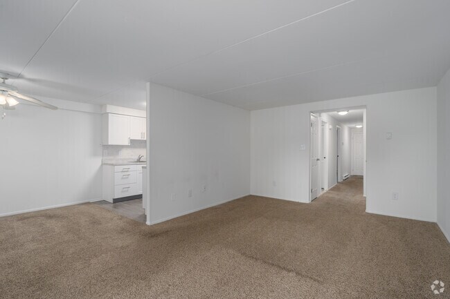 1BR, 1BA - 875SF Living Room