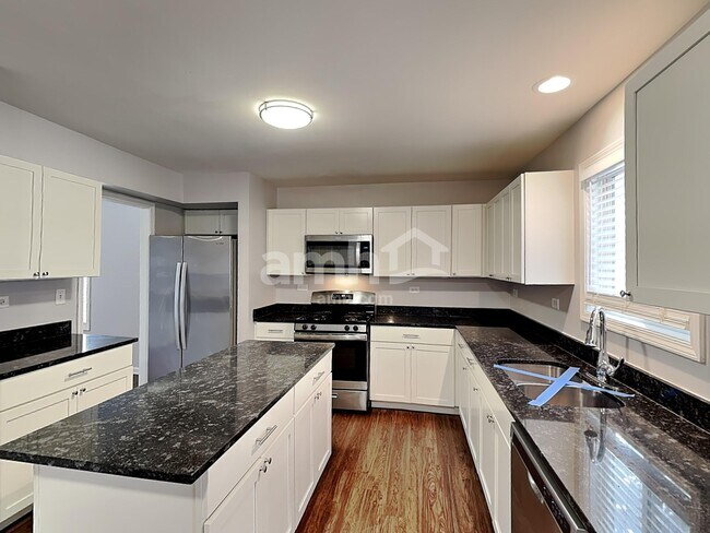 Photo - 2235 Andrew Trail