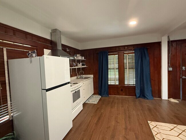 Photo - 28 Harrison St