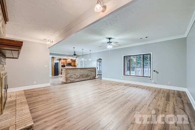 Photo - 3944 River Dr SW