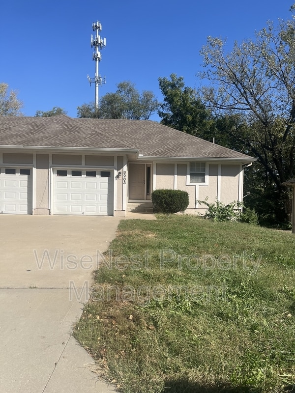 Photo - 8203 Woodson Dr