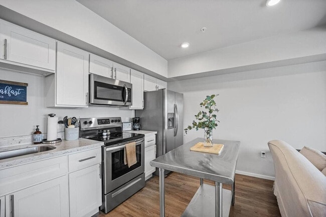 Photo - 624 E 32nd St Unidad ID1297492P