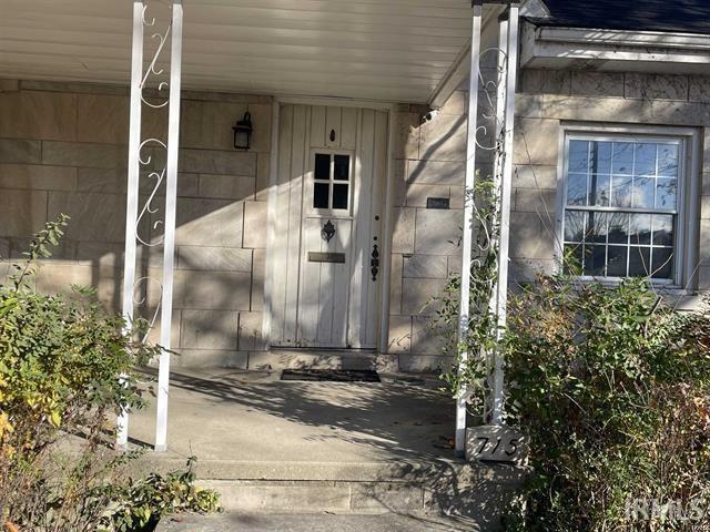 Photo - 715 S Henderson St