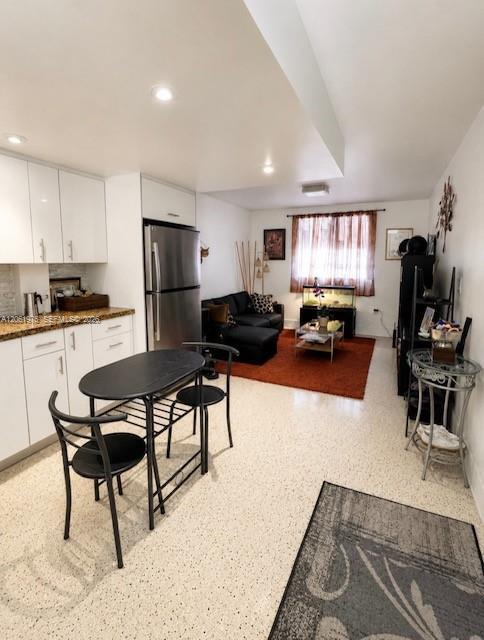 Photo - 652 NW 3rd St Unit 306