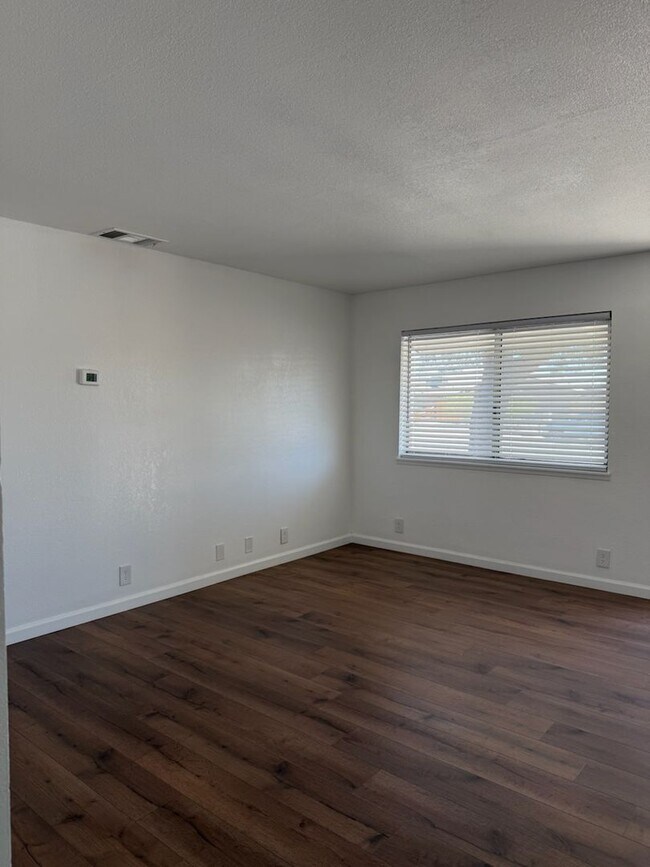127a S Gateway Blvd Unit A