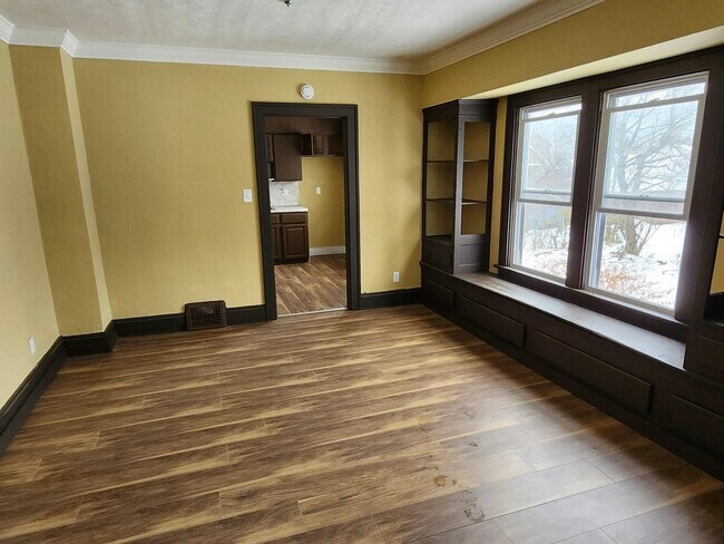 Photo - 2990 E 111th St