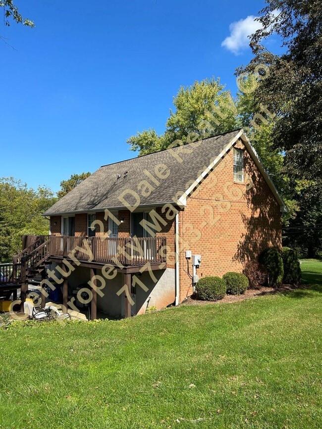 Building Photo - 4786 Lewisberry Rd Unit 4