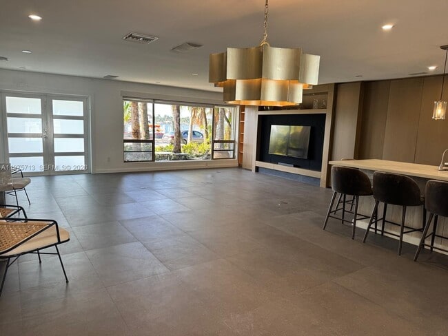 Photo - 747 N North Lake Dr