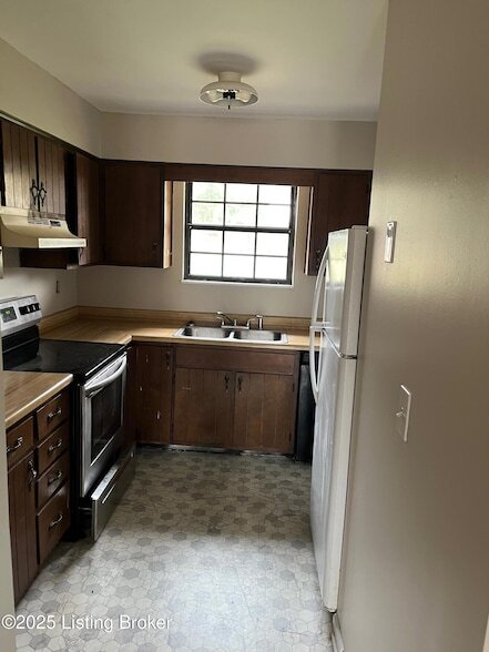 Photo - 1705 Cliff Ridge Ct