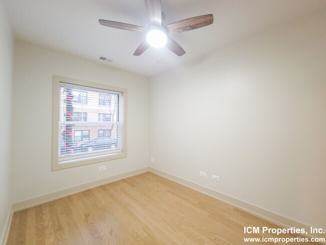 Photo - 540 W Cornelia Ave Apartments Unit 1bed in Lakeview