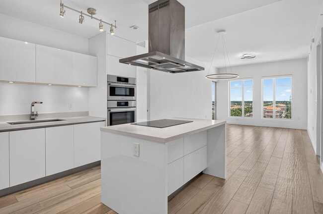 Building Photo - 155 E Boca Raton Rd Unit 1019