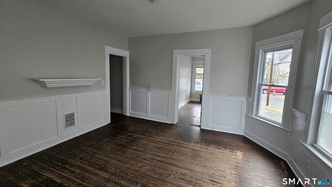 Building Photo - 1165 Noble Ave