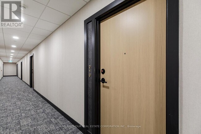 Photo - 31 Huron St Unit 210