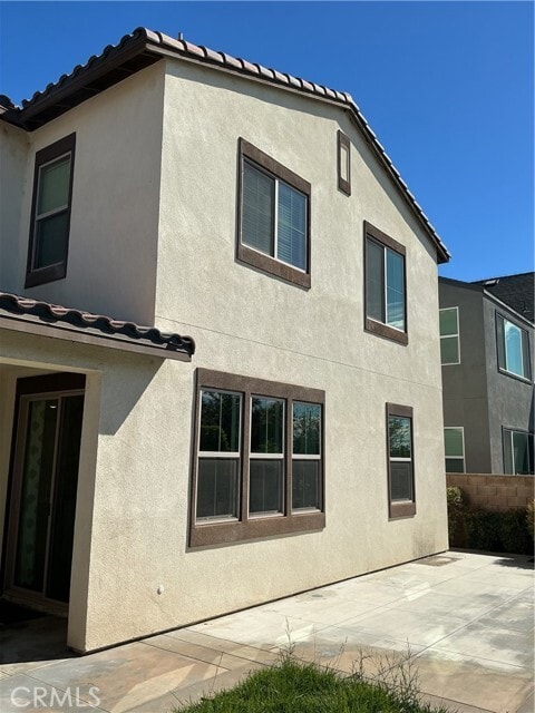 2652 E Scarlett Ln