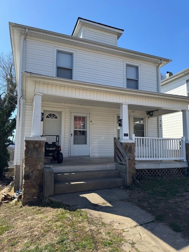 Photo - 1501 7th Street SE