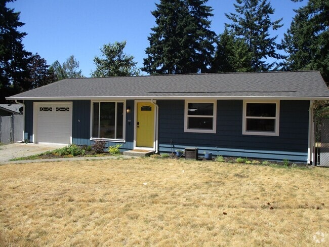 Building Photo - Charming 3-Bedroom Home in Steilacoom