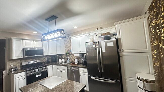 Photo - 815 Martingale Rd