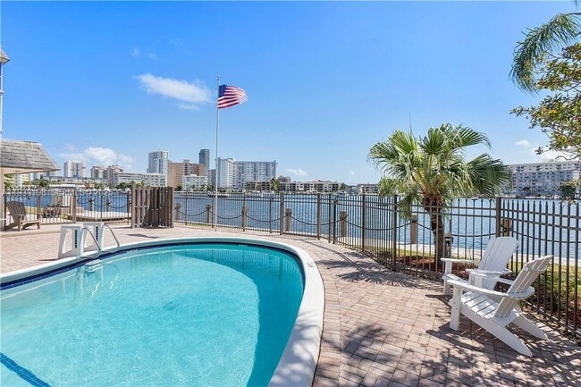 Photo - 2200 Diana Dr Unidad 306