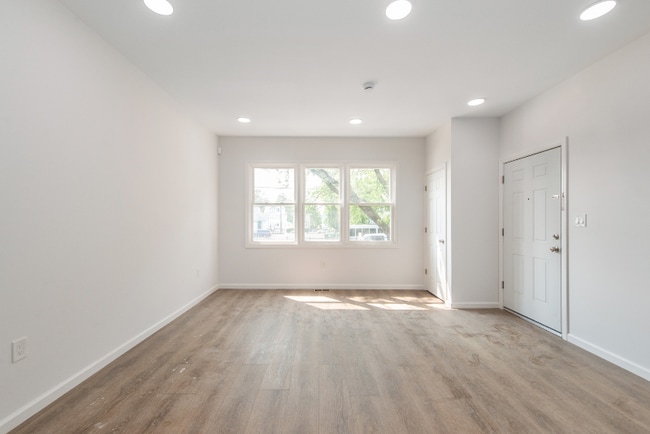 Photo - 64 Grace St Unit 1 FL