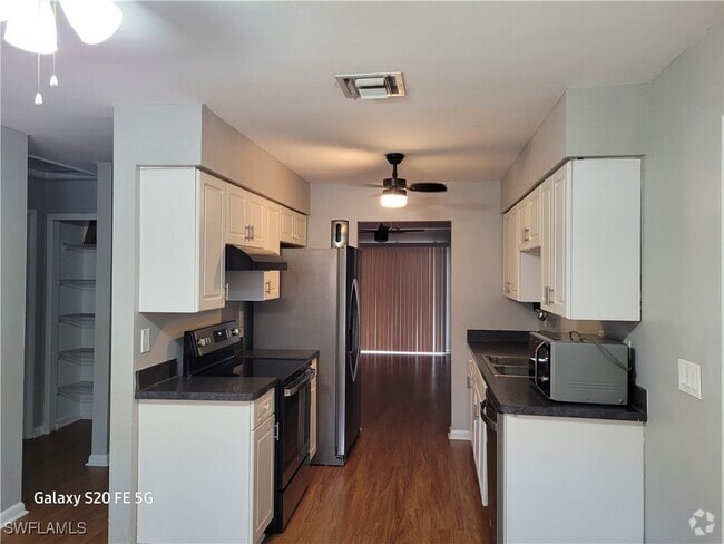 Building Photo - 608 SE 47th St Rental