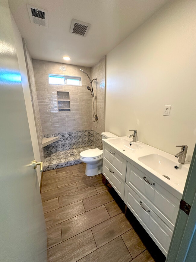 Photo - 11090 Sanchez St Unit B