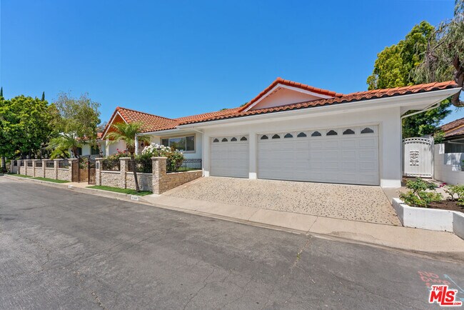 Photo - 4159 Regal Oak Dr