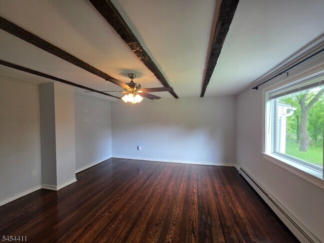 693 Townsbury Rd