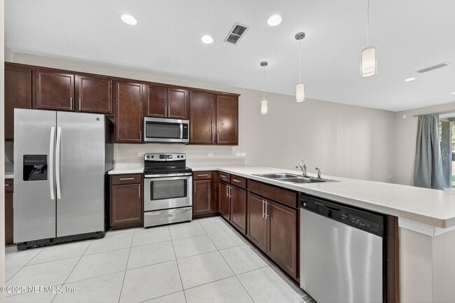 Photo - 3910 Buckthorne Dr