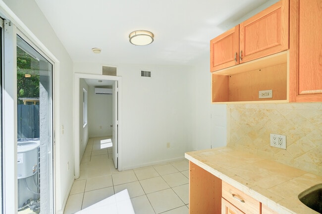 Photo - 1556 NE 135th St Apartamentos Unidad 2