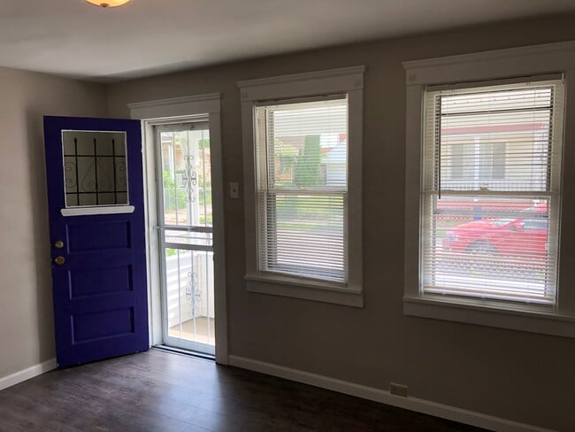 Photo - 1589 E 32nd St