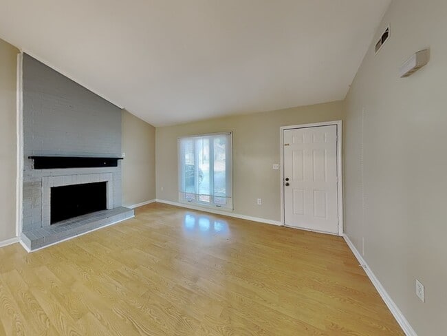 Photo - 6900 Duncroft Ln