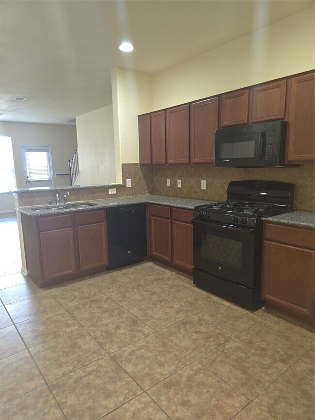 Photo - 2431 Cloudy Bay Dr