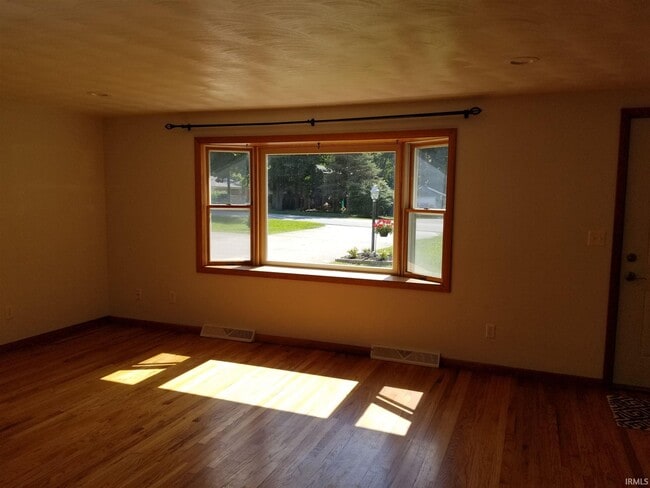 Photo - 311 Blake Dr