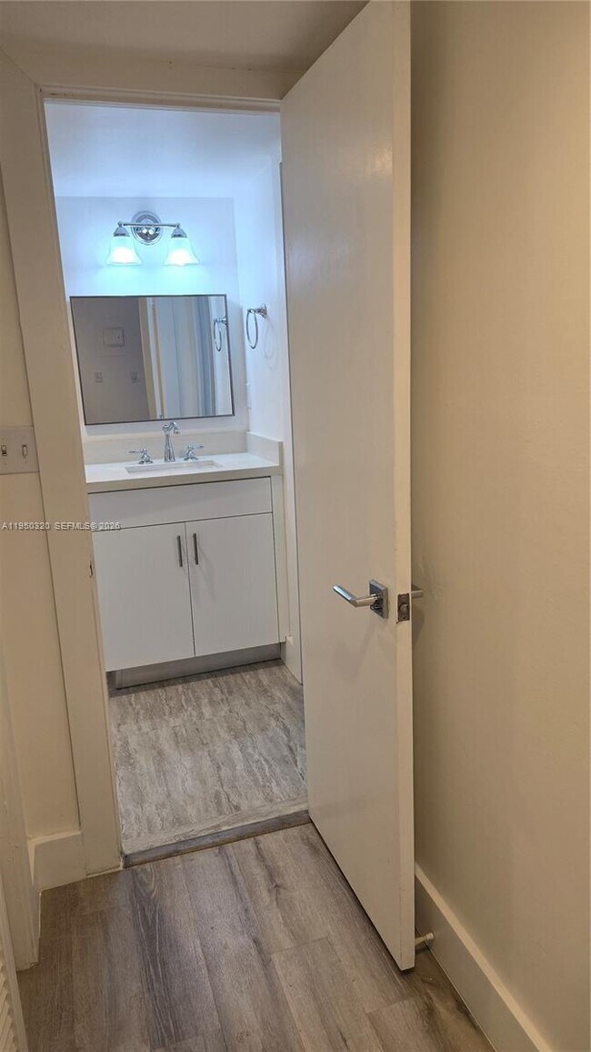 Photo - 401 Ocean Dr Unidad 425