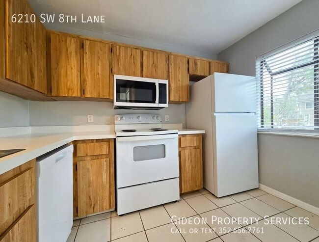 Photo - 6210 SW 8th Ln