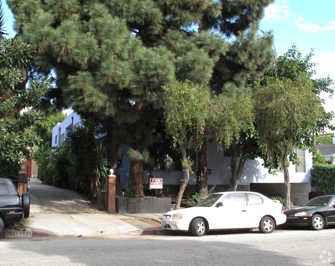 Photo - 7615 Norton Ave